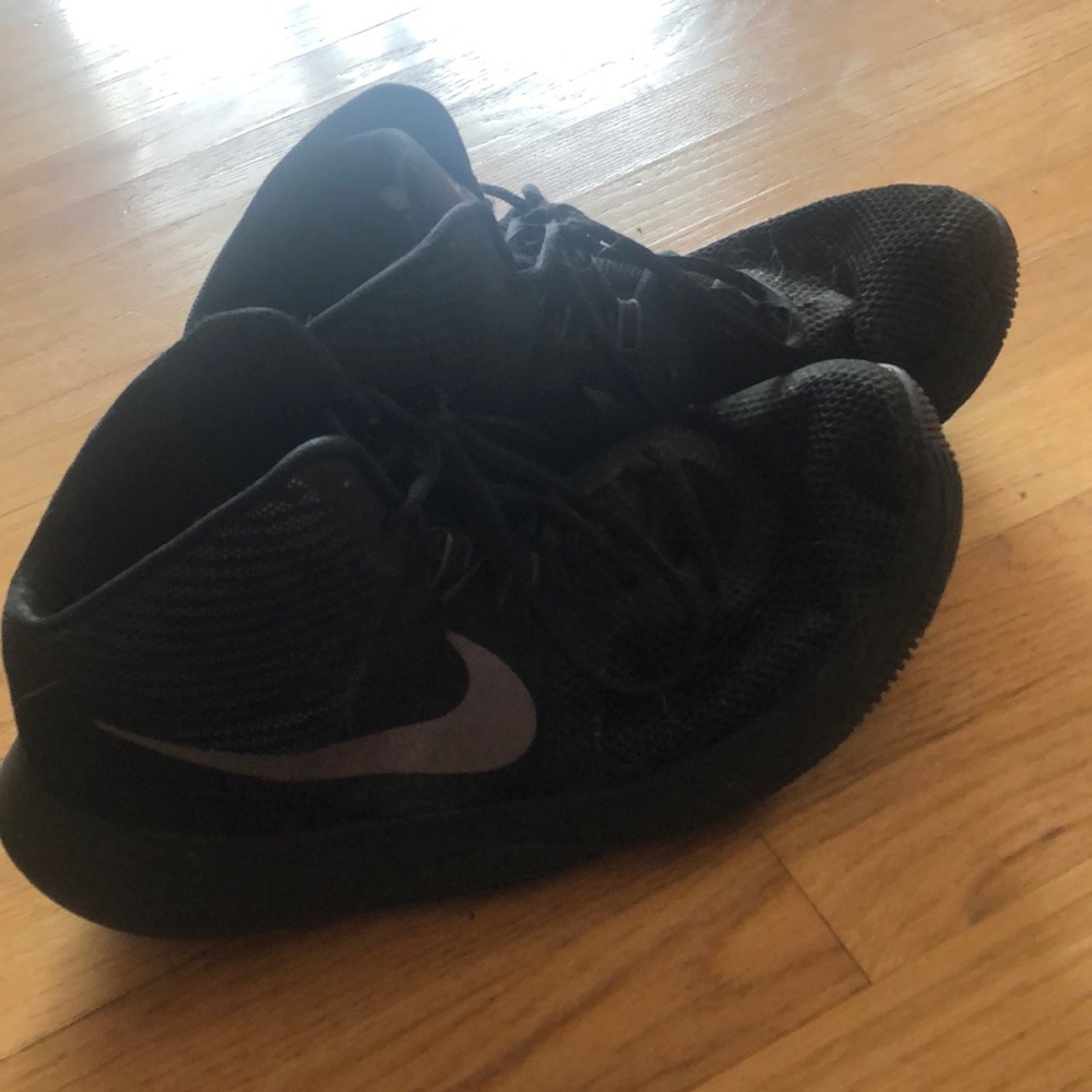 Nike Air (BLK)